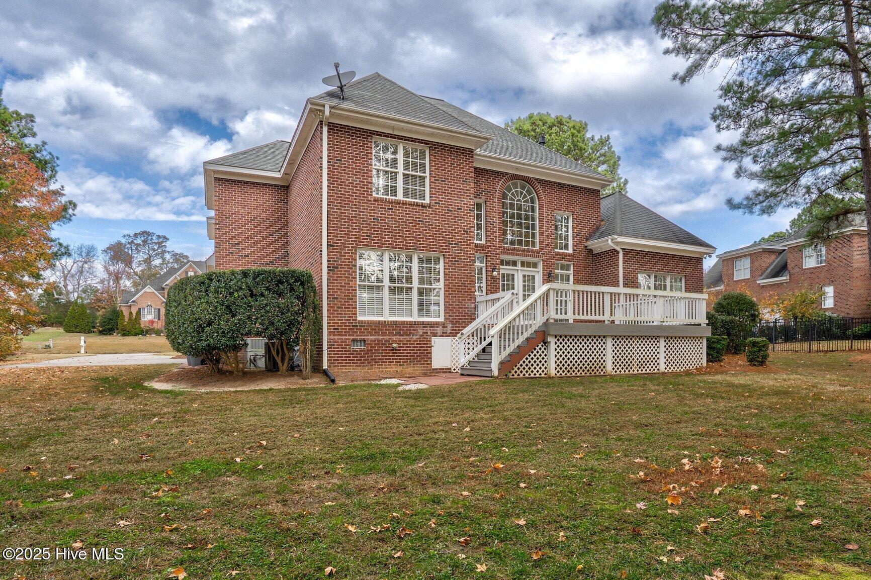 1119 Falling River Walk