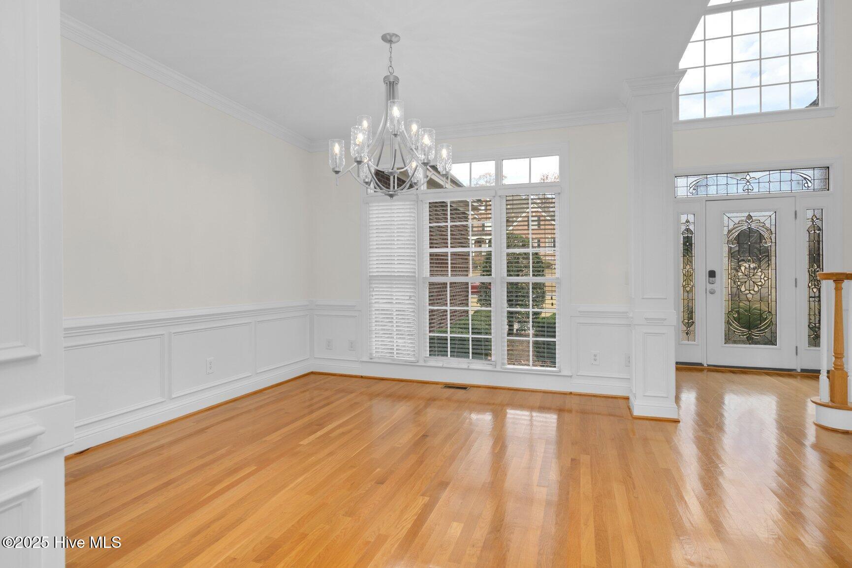 1119 Falling River Walk