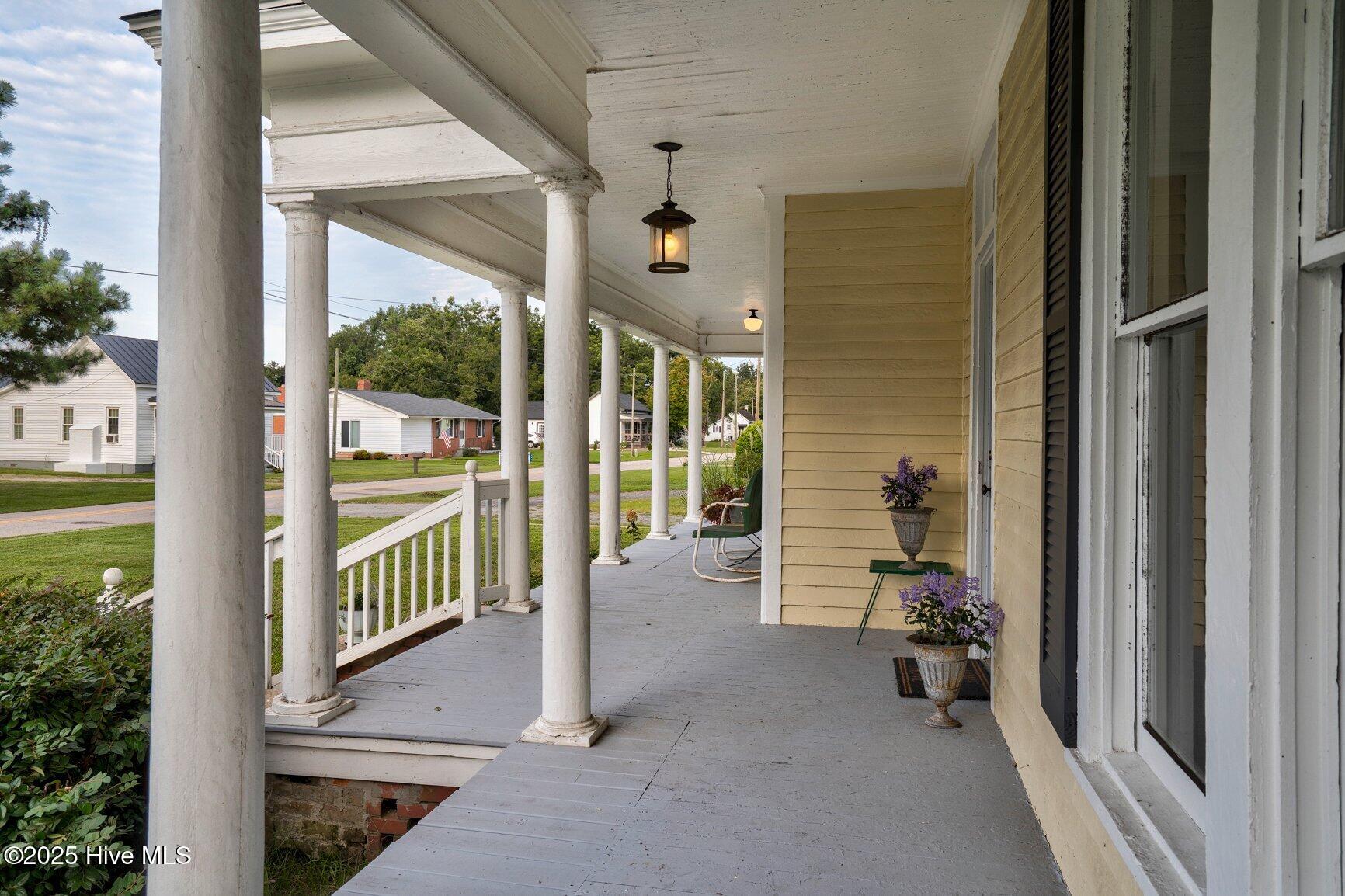 206 W Blalock Road