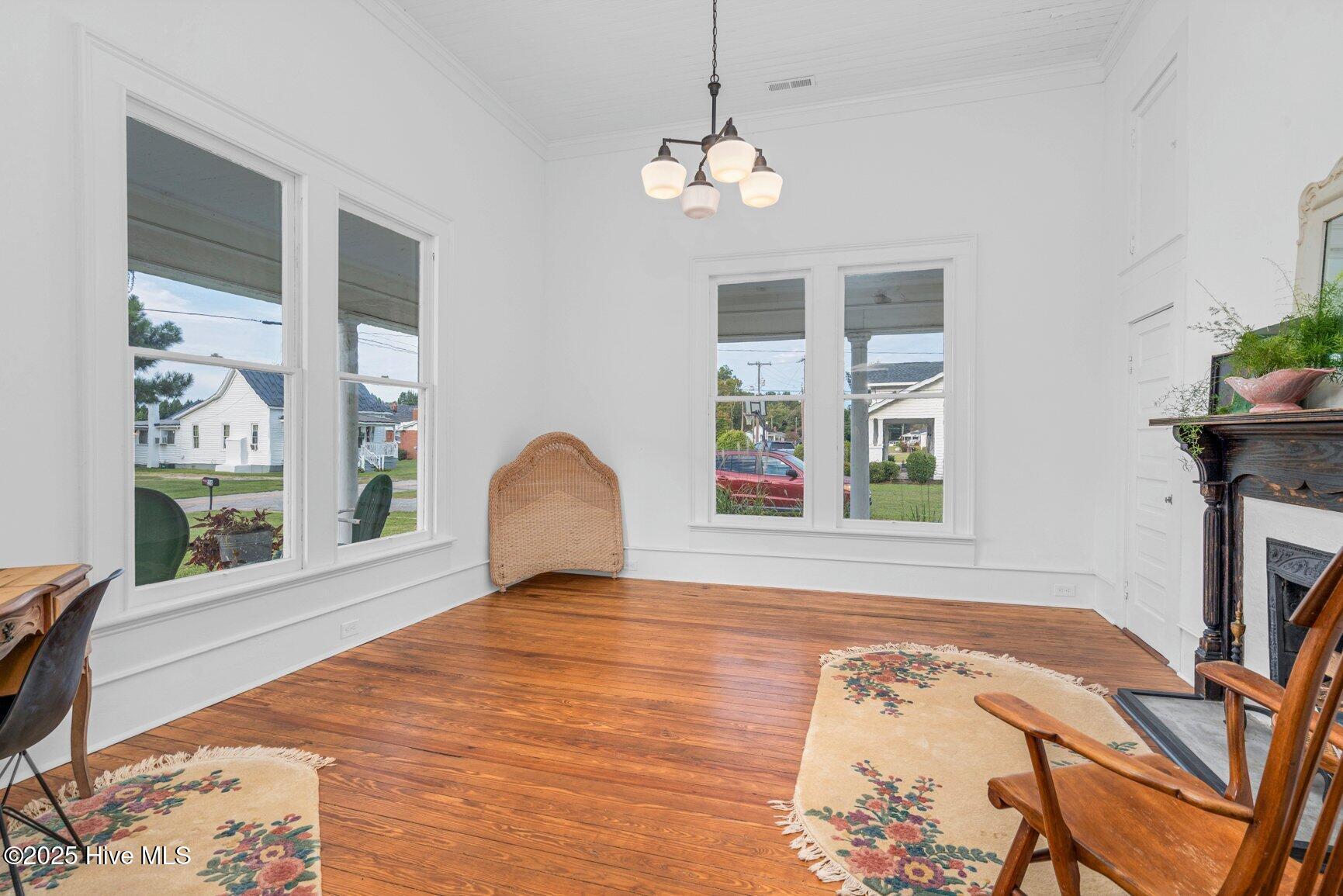 206 W Blalock Road