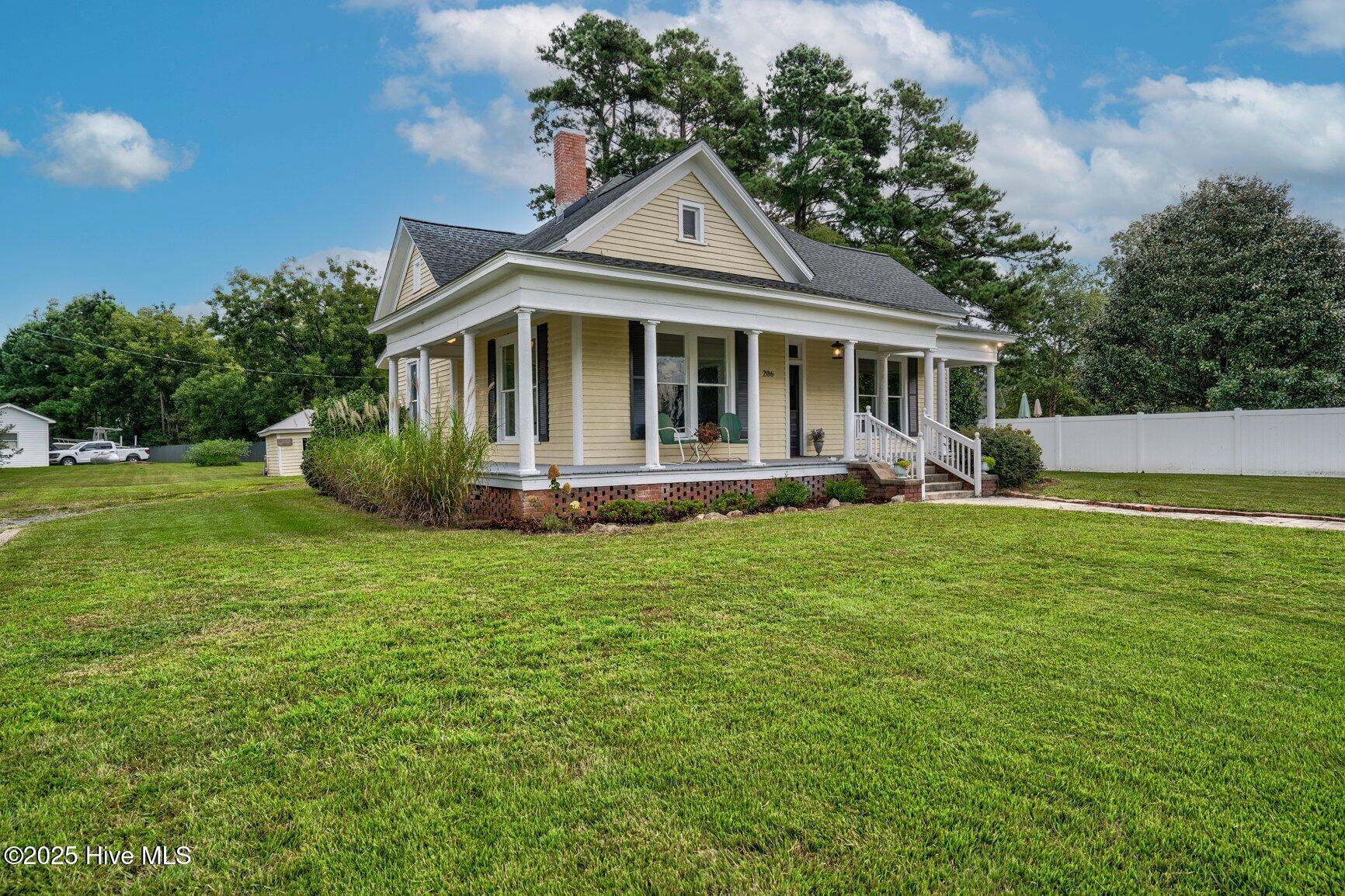 206 W Blalock Road