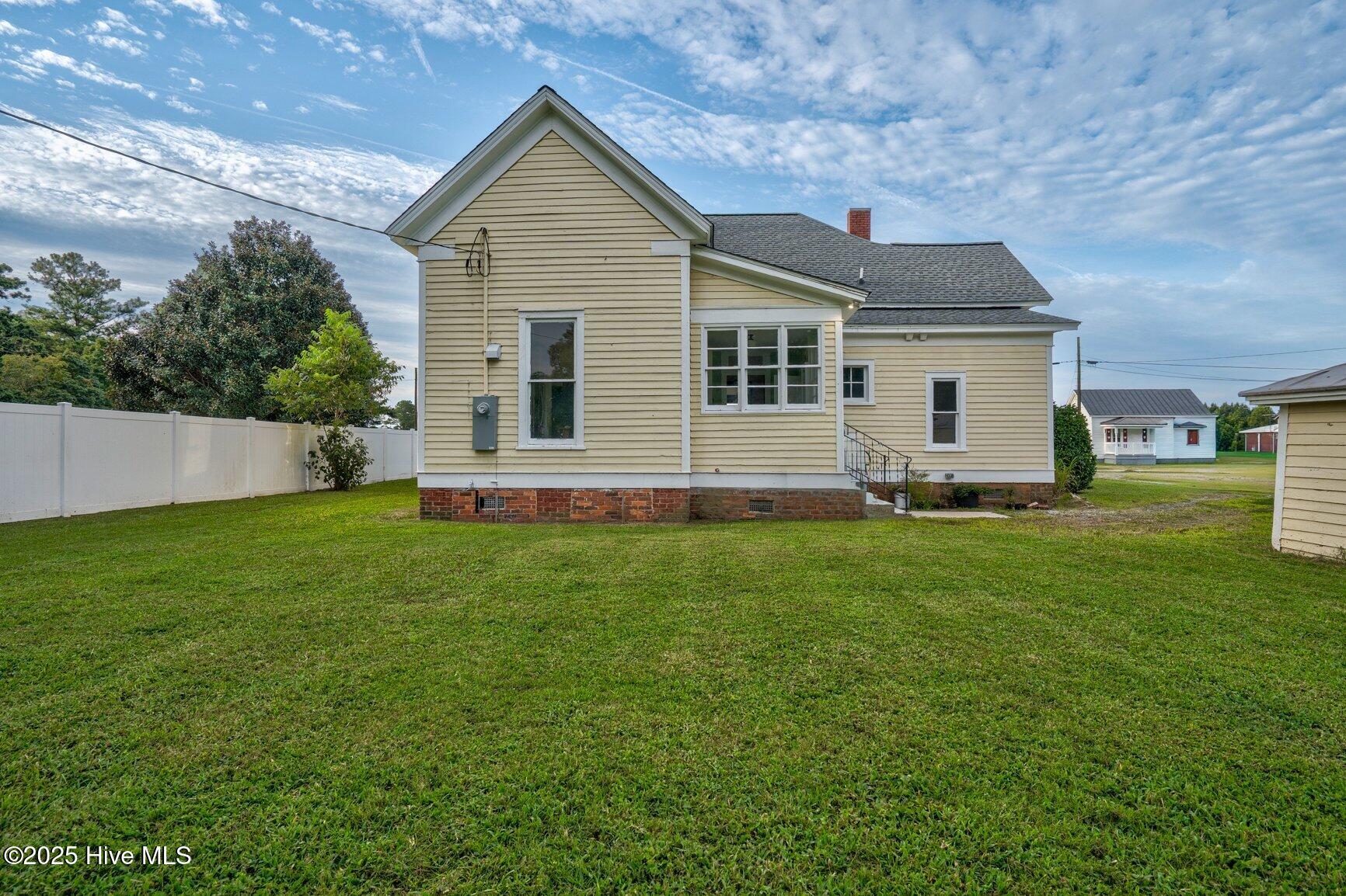 206 W Blalock Road