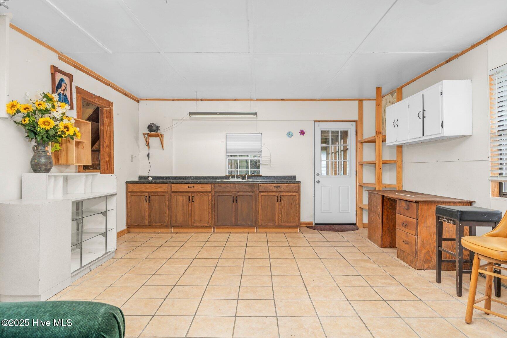 7100 Hunter Hill Road