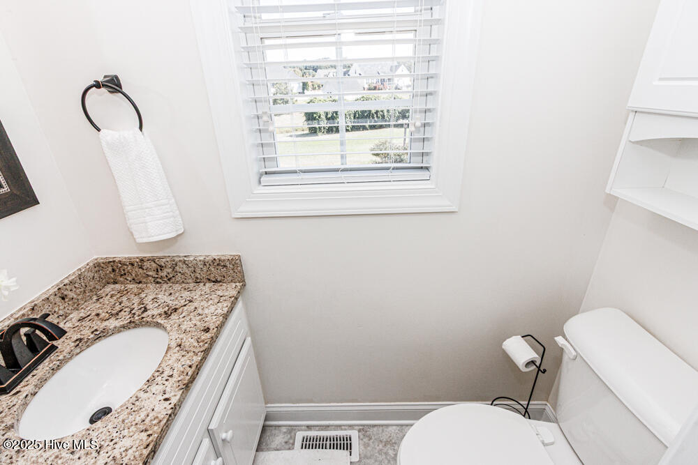 1565 Glen Eagles Court