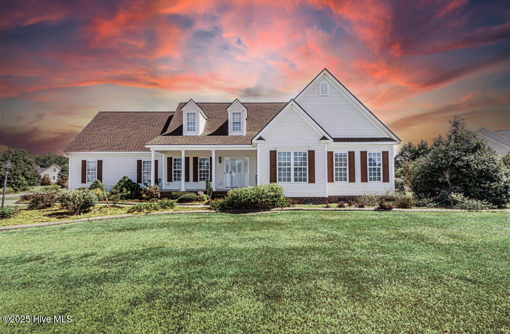 1565 Glen Eagles Court