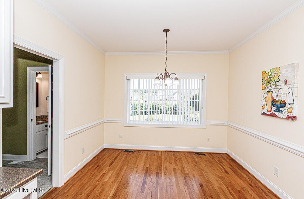 1565 Glen Eagles Court