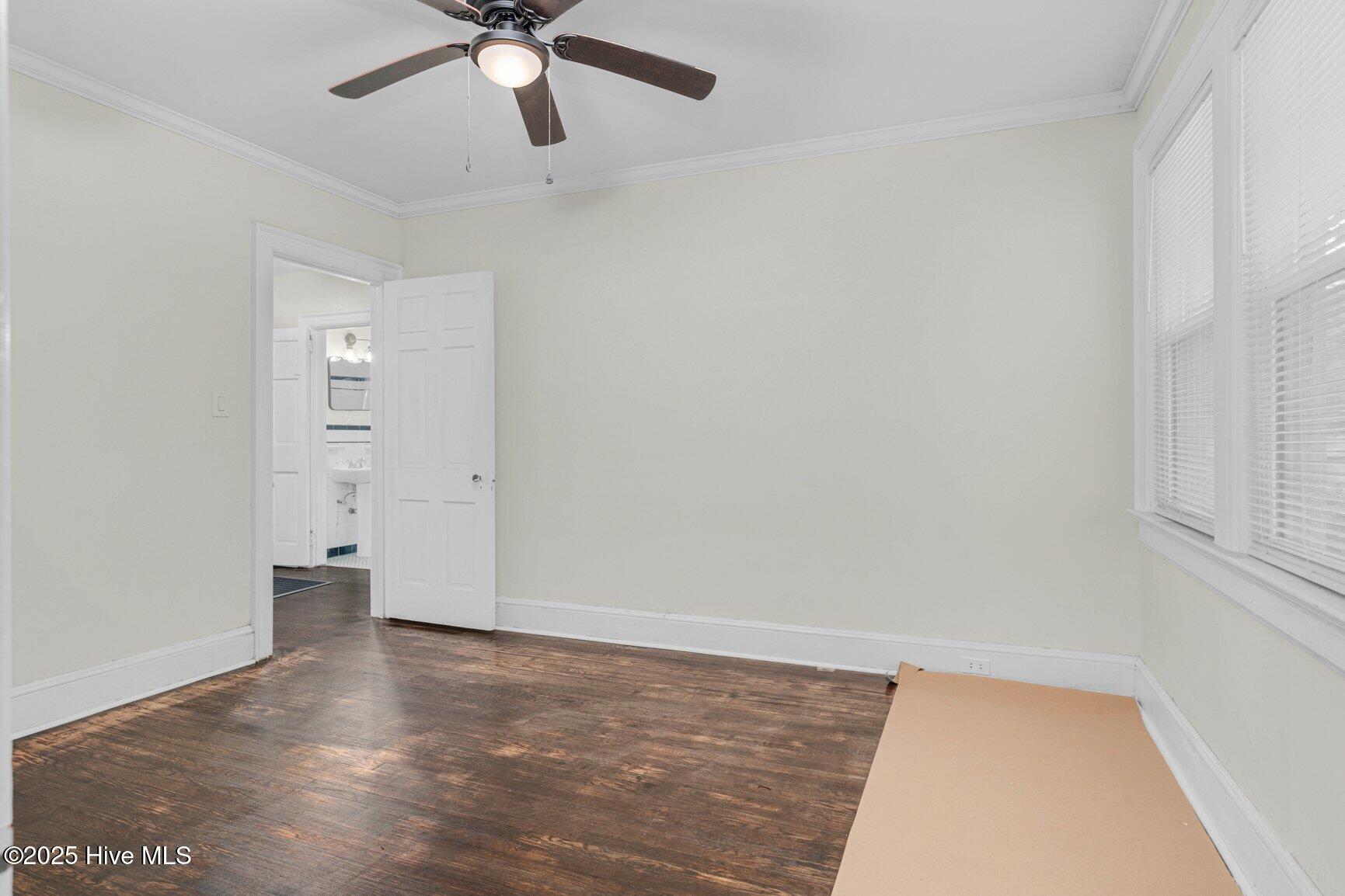 541 N Daughtry Street