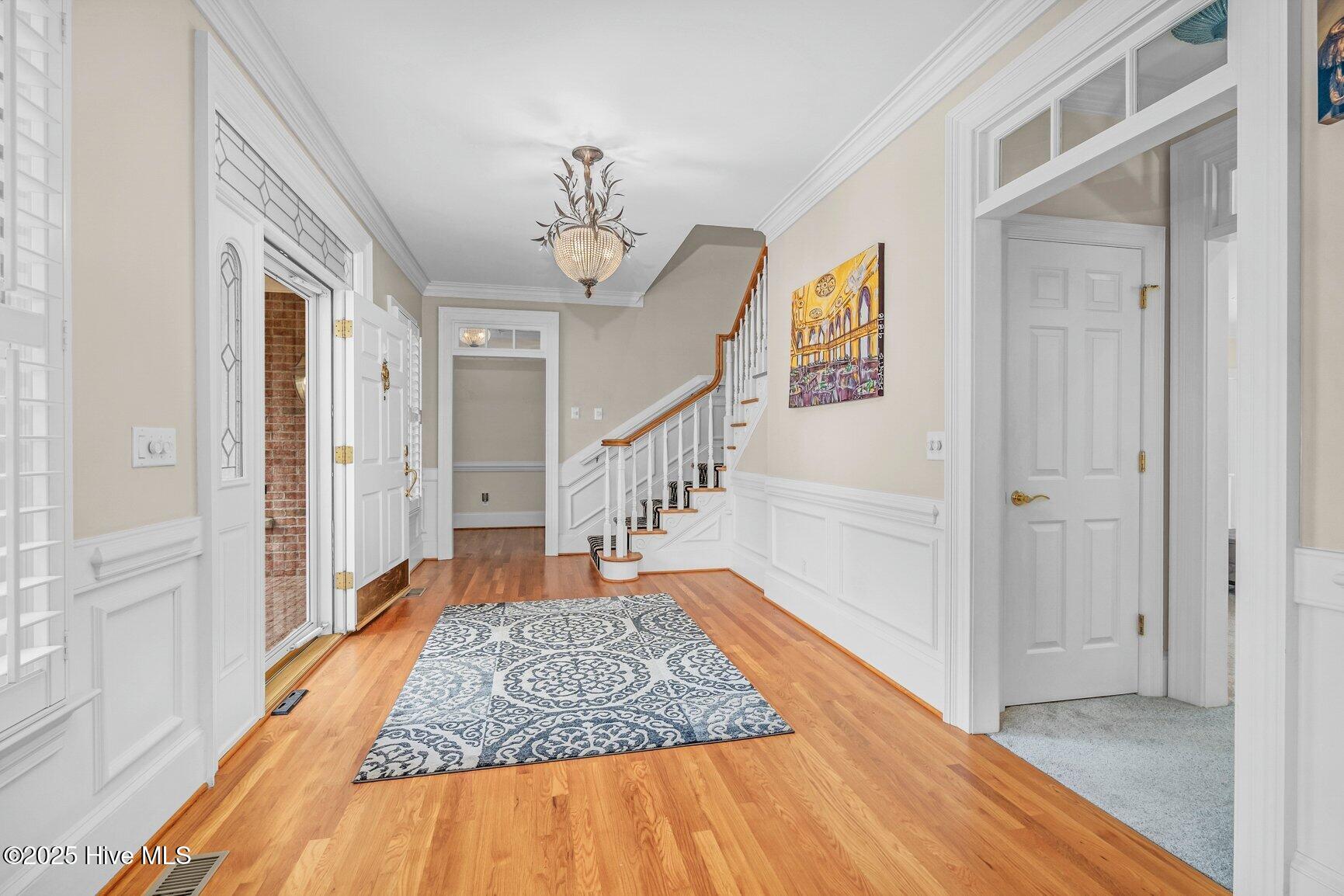 3821 Mansfield Drive