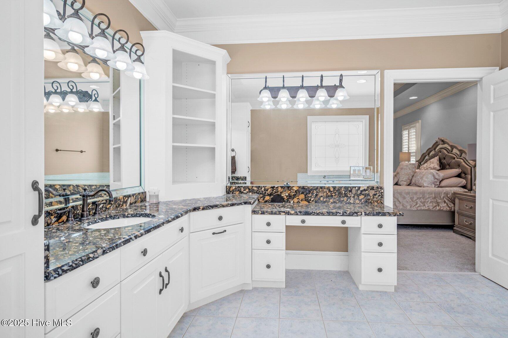 3821 Mansfield Drive