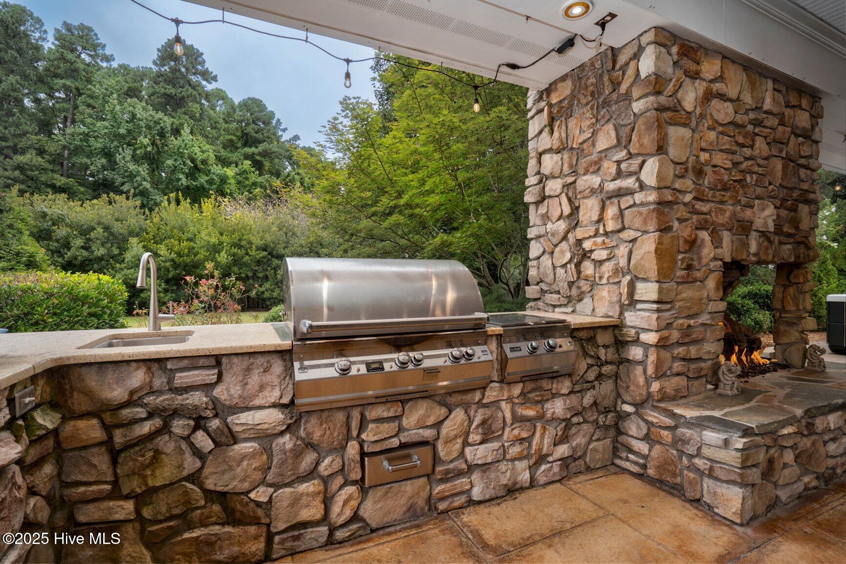 3821 Mansfield Drive