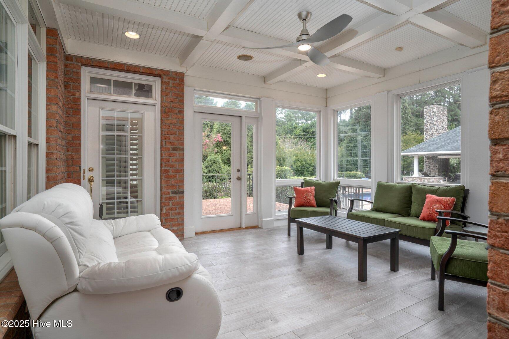 3821 Mansfield Drive