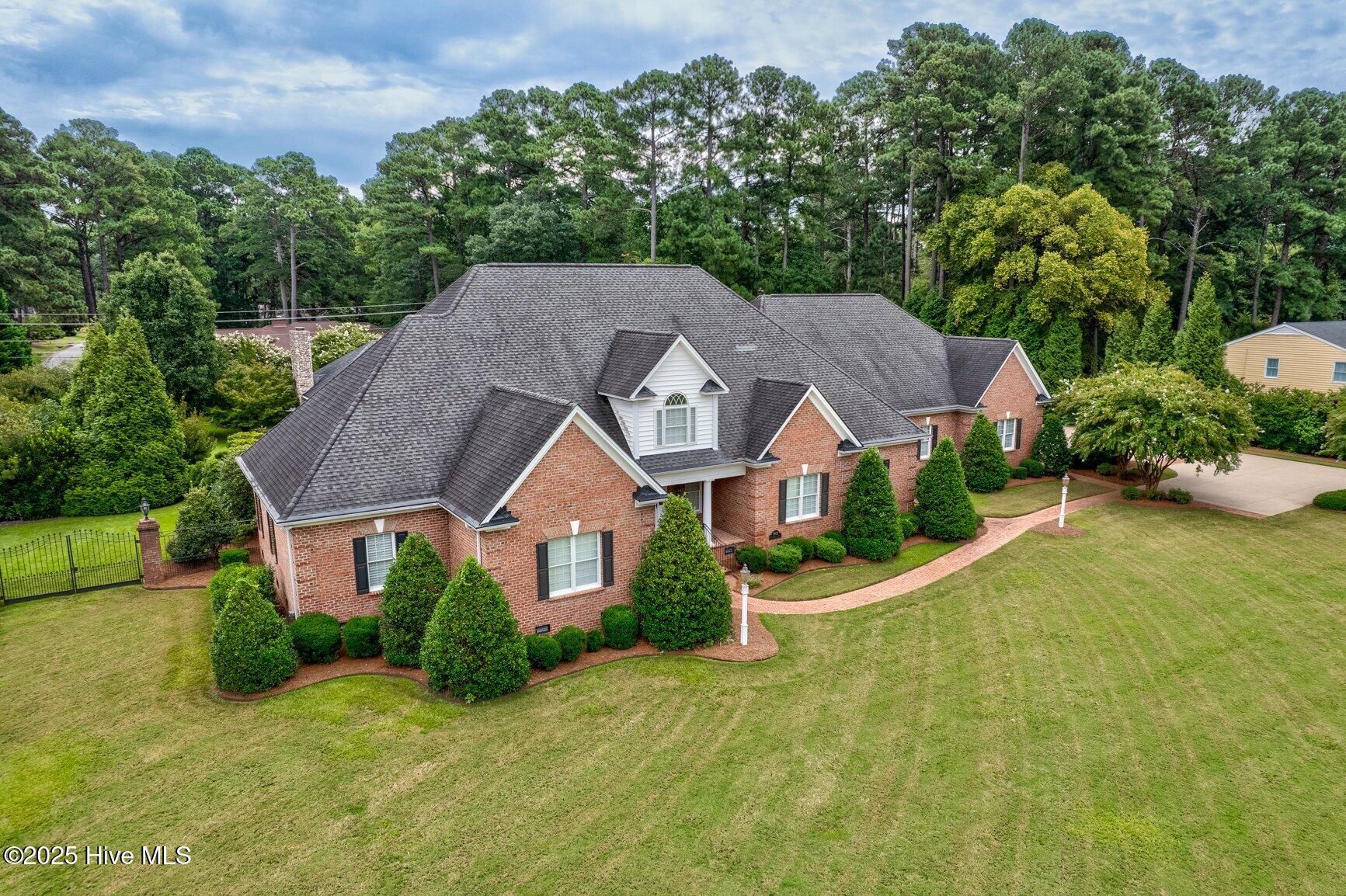 3821 Mansfield Drive