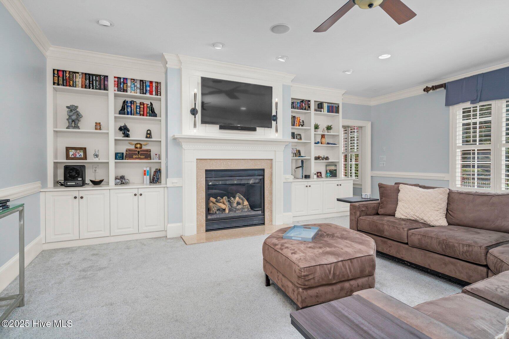 3821 Mansfield Drive