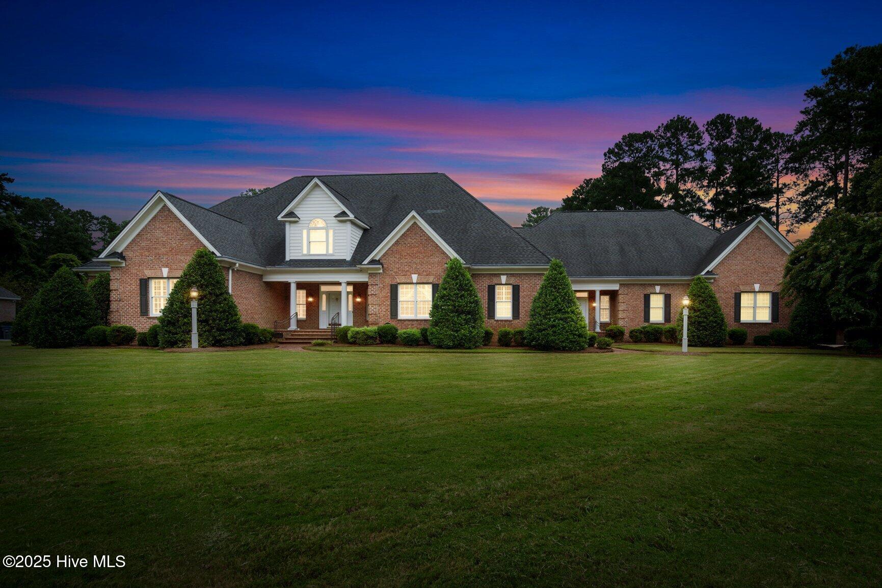 3821 Mansfield Drive