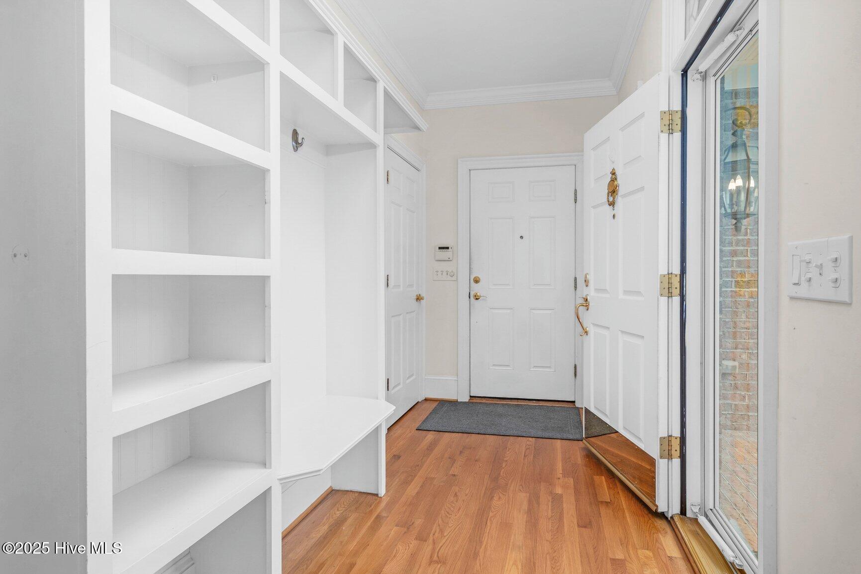 3821 Mansfield Drive