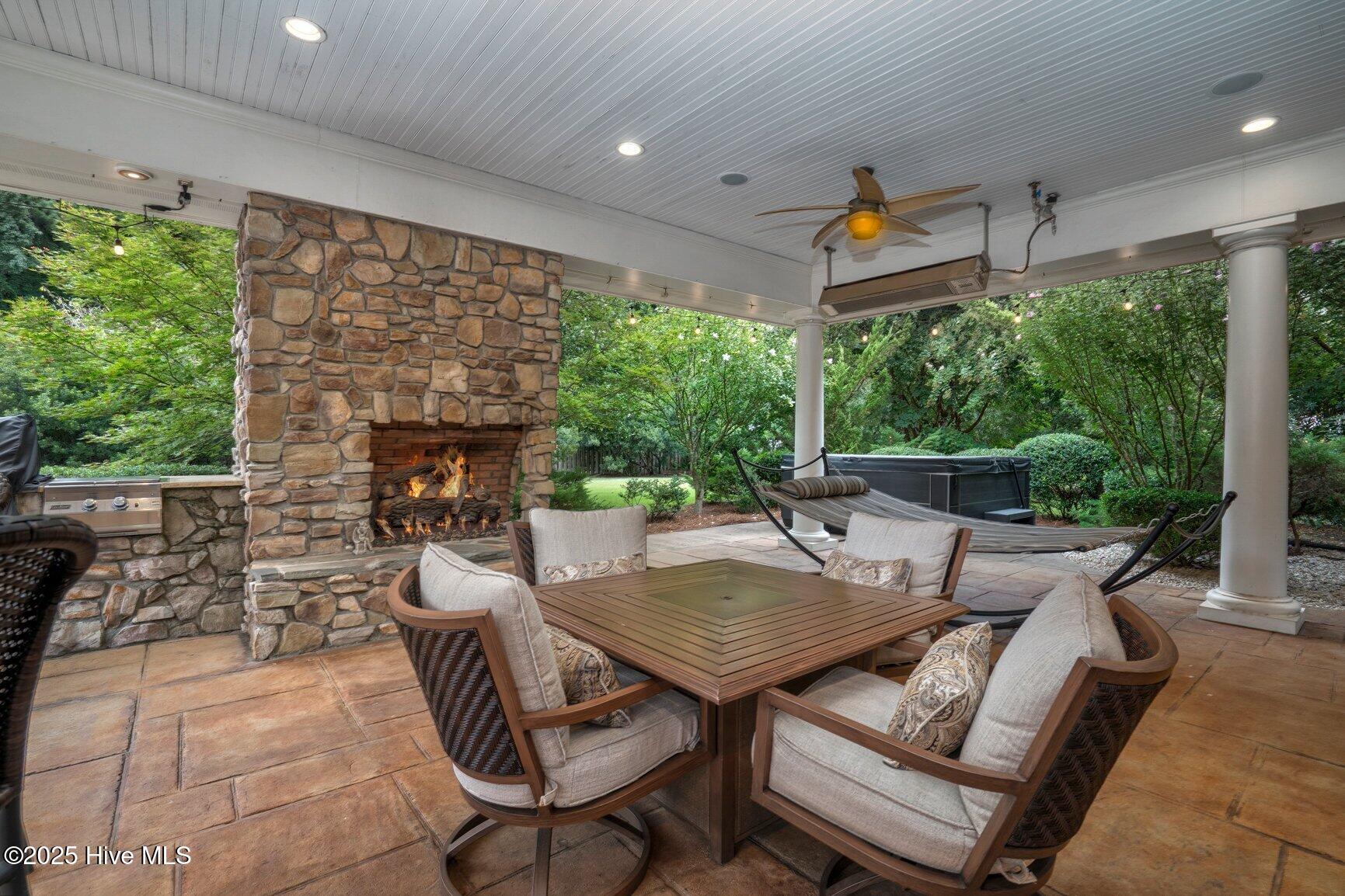 3821 Mansfield Drive