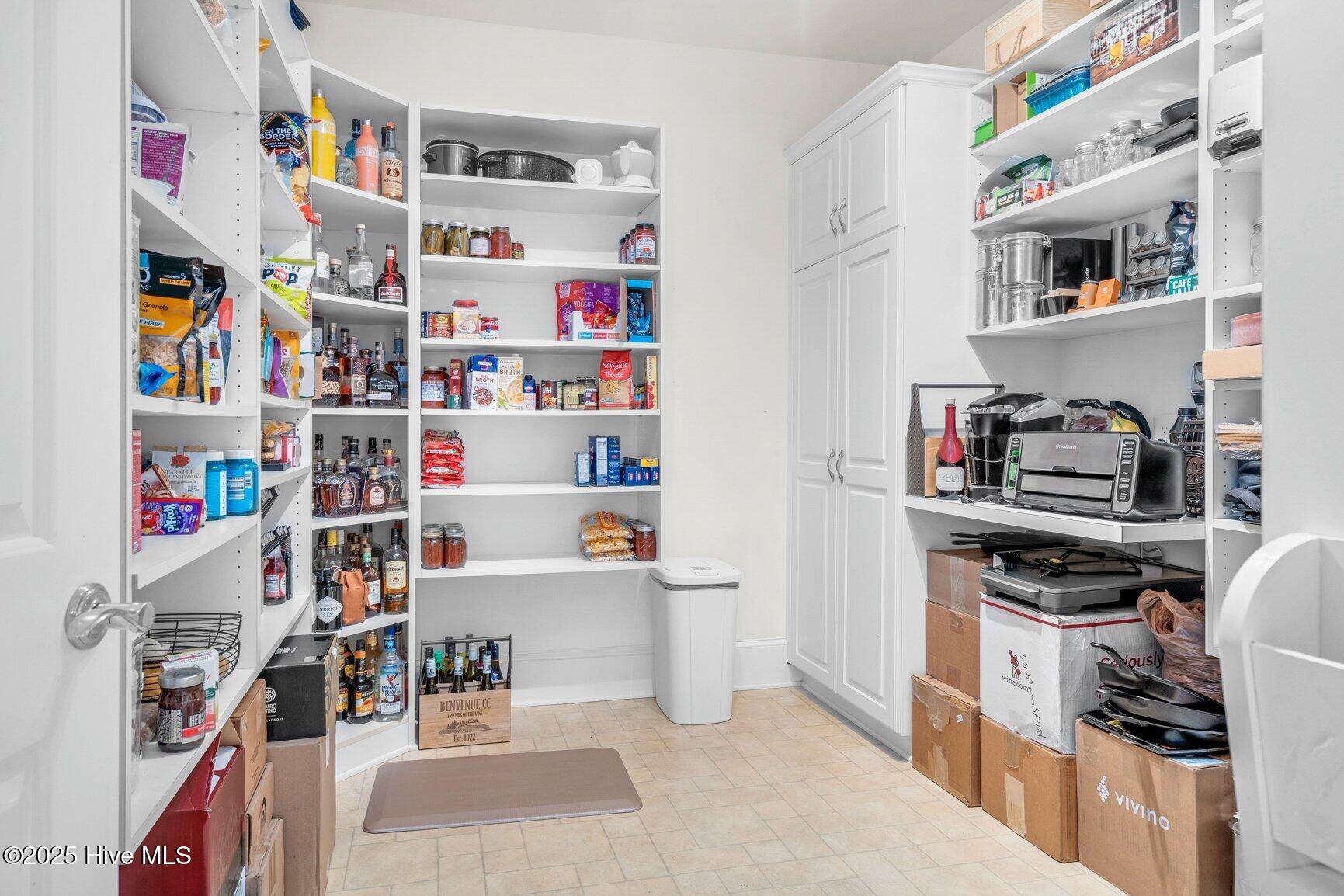 3821 Mansfield Drive