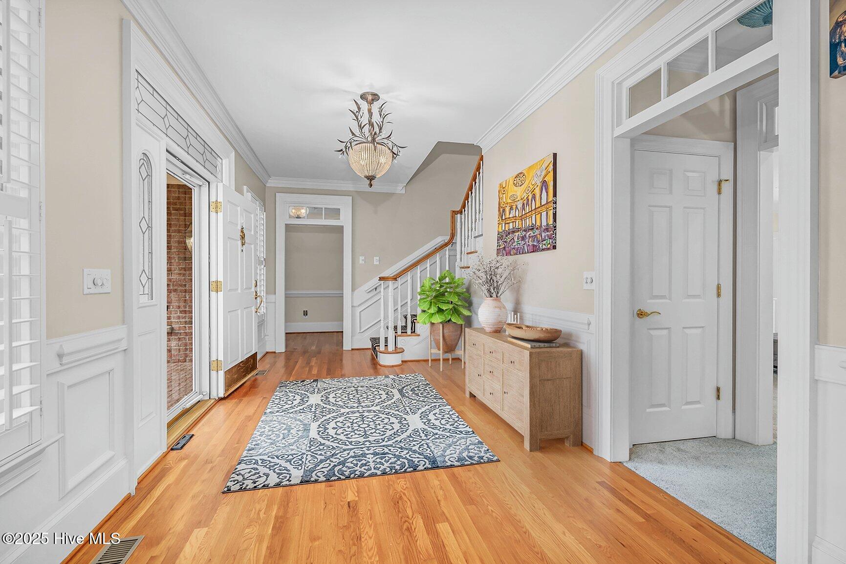 3821 Mansfield Drive