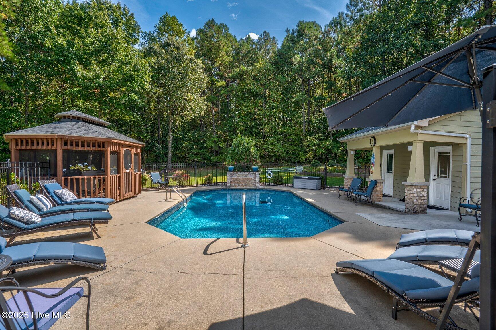 3411 W Hampton Drive