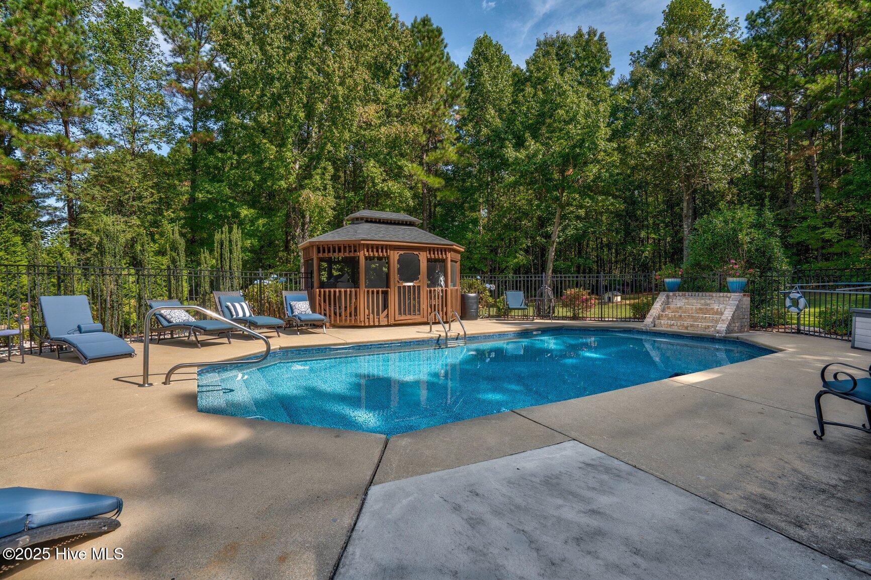 3411 W Hampton Drive