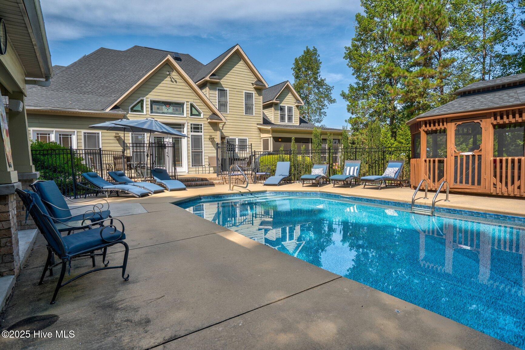 3411 W Hampton Drive