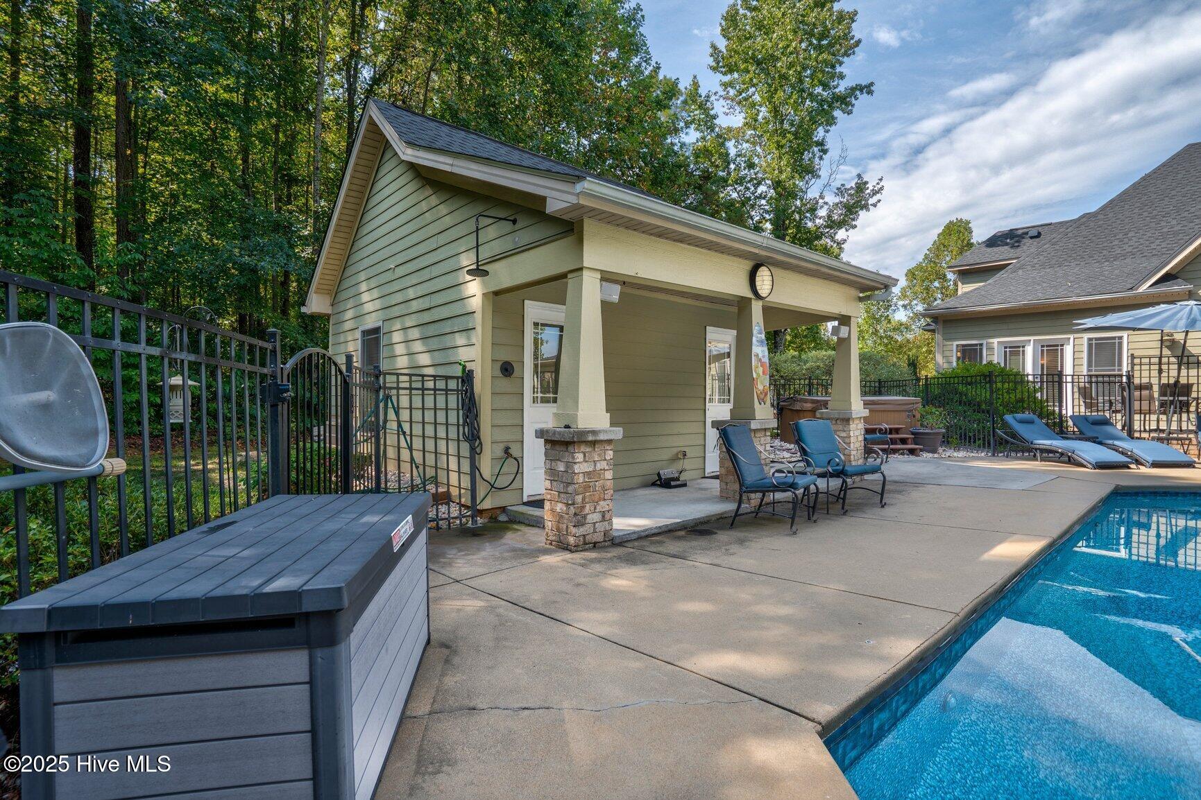 3411 W Hampton Drive