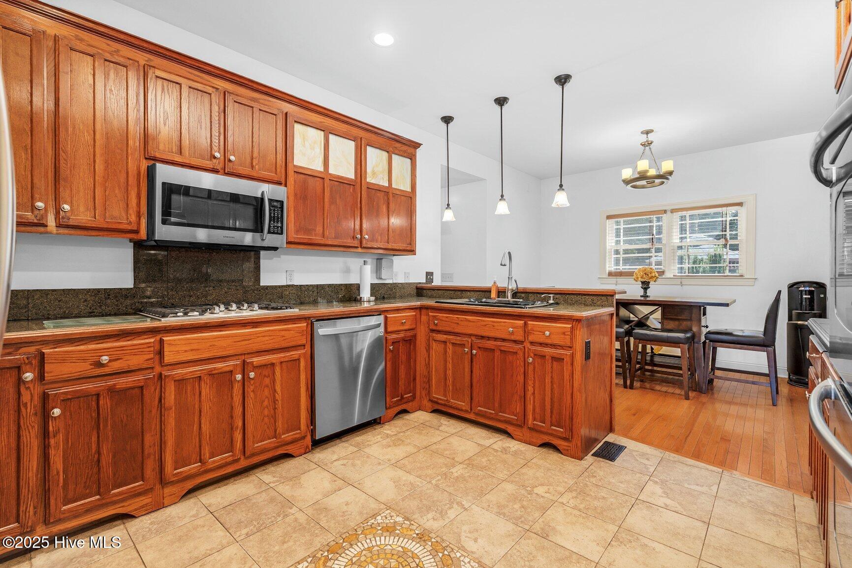 3411 W Hampton Drive