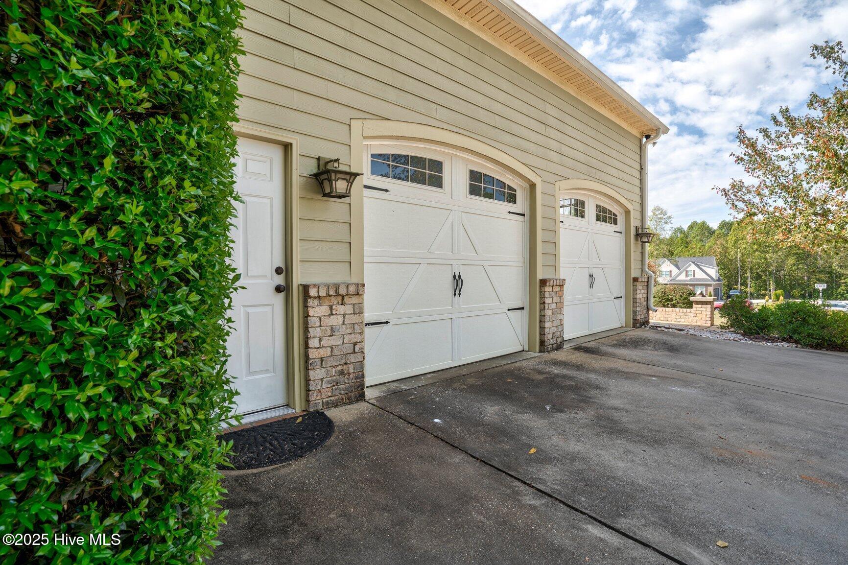 3411 W Hampton Drive
