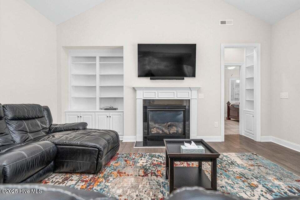 155 Ladybank