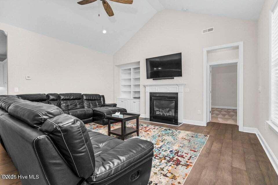 155 Ladybank