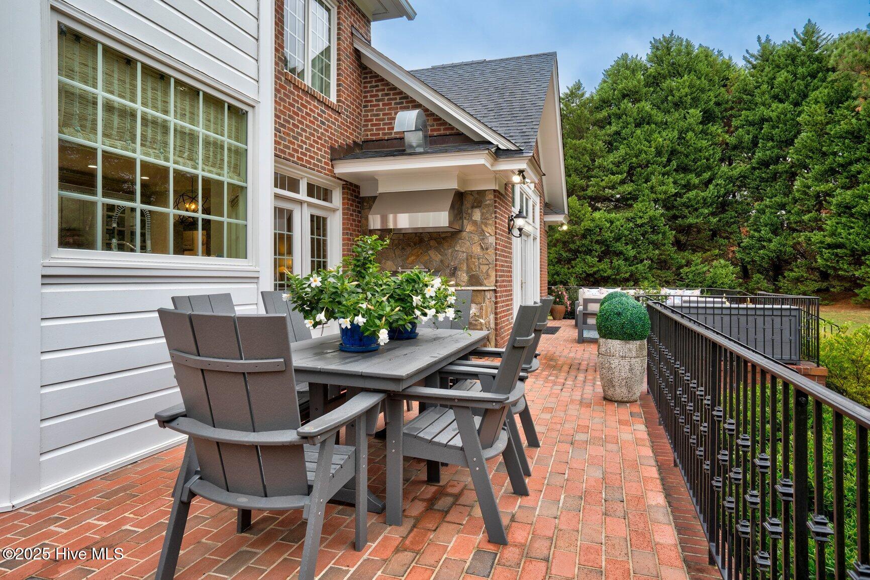 113 Whitby Court