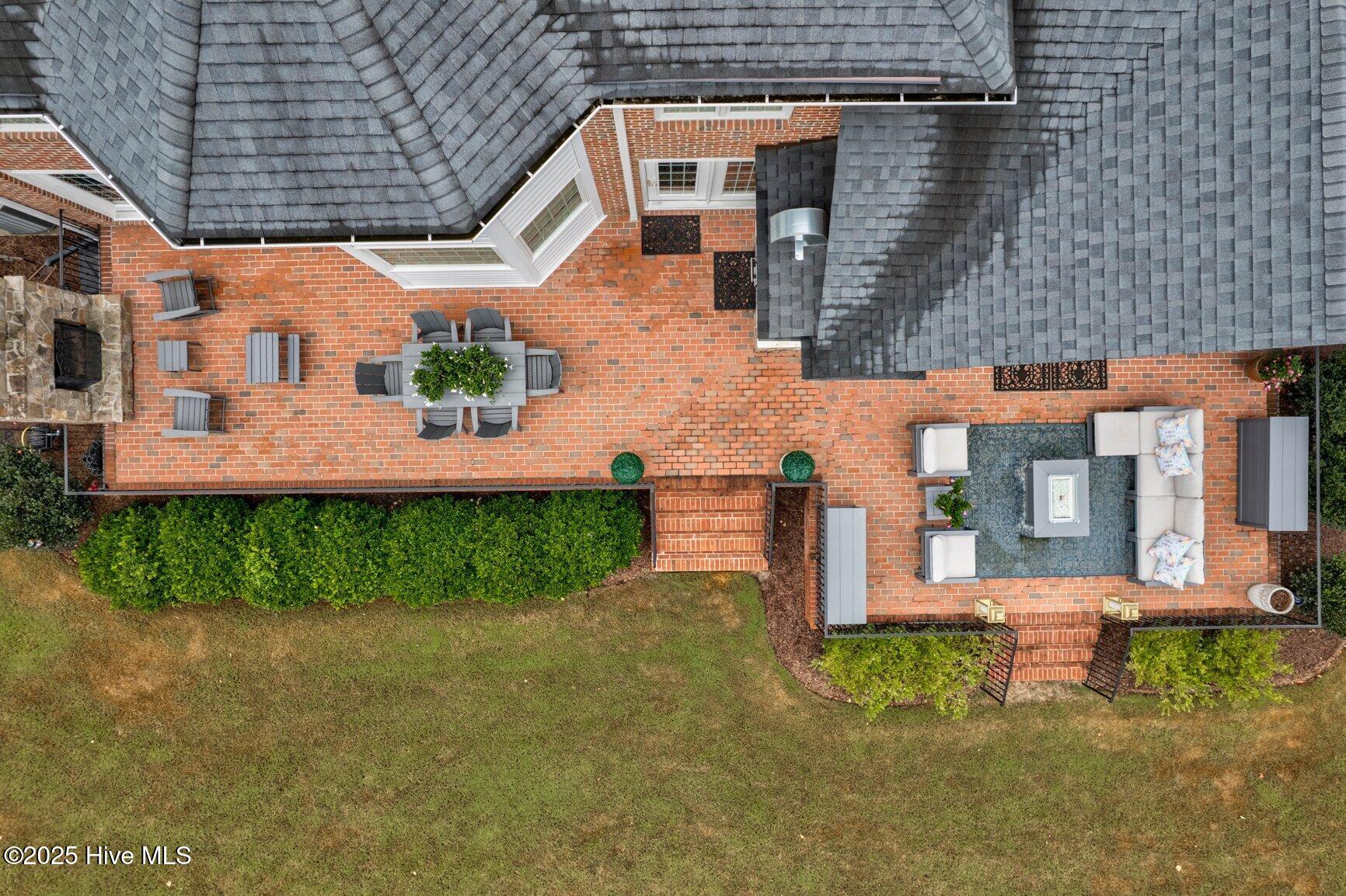 113 Whitby Court