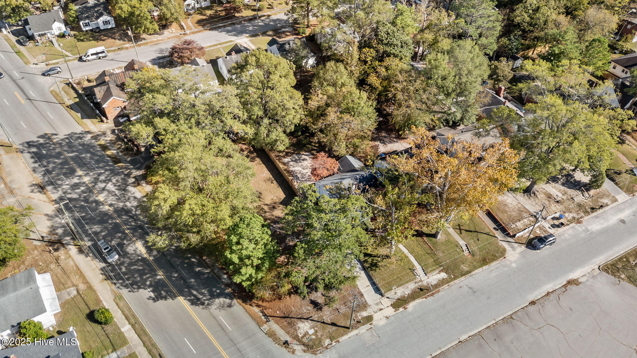 545 N Daughtry Street