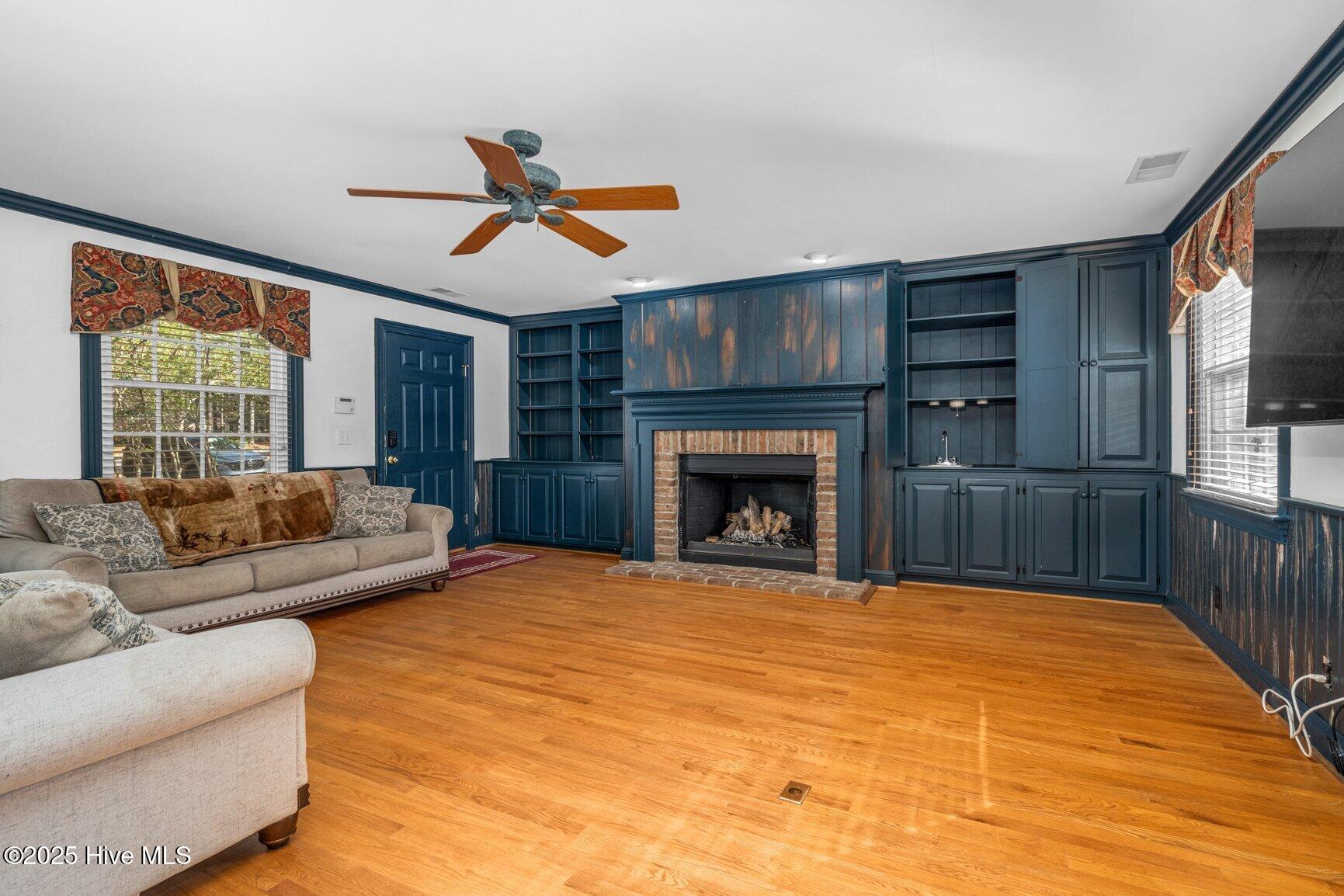 715 Evergreen Road