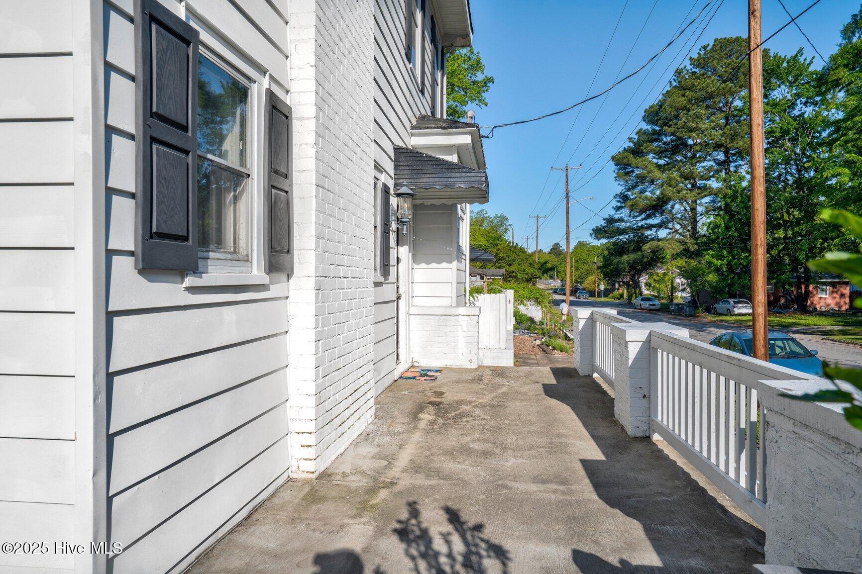 302 Villa Street