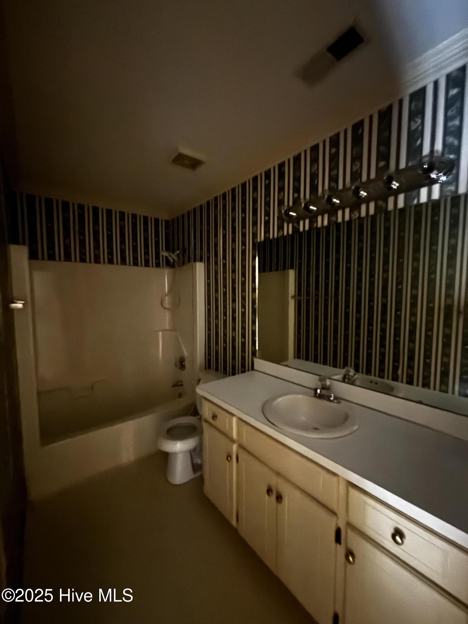 1733 Sparrow Hawk Lane