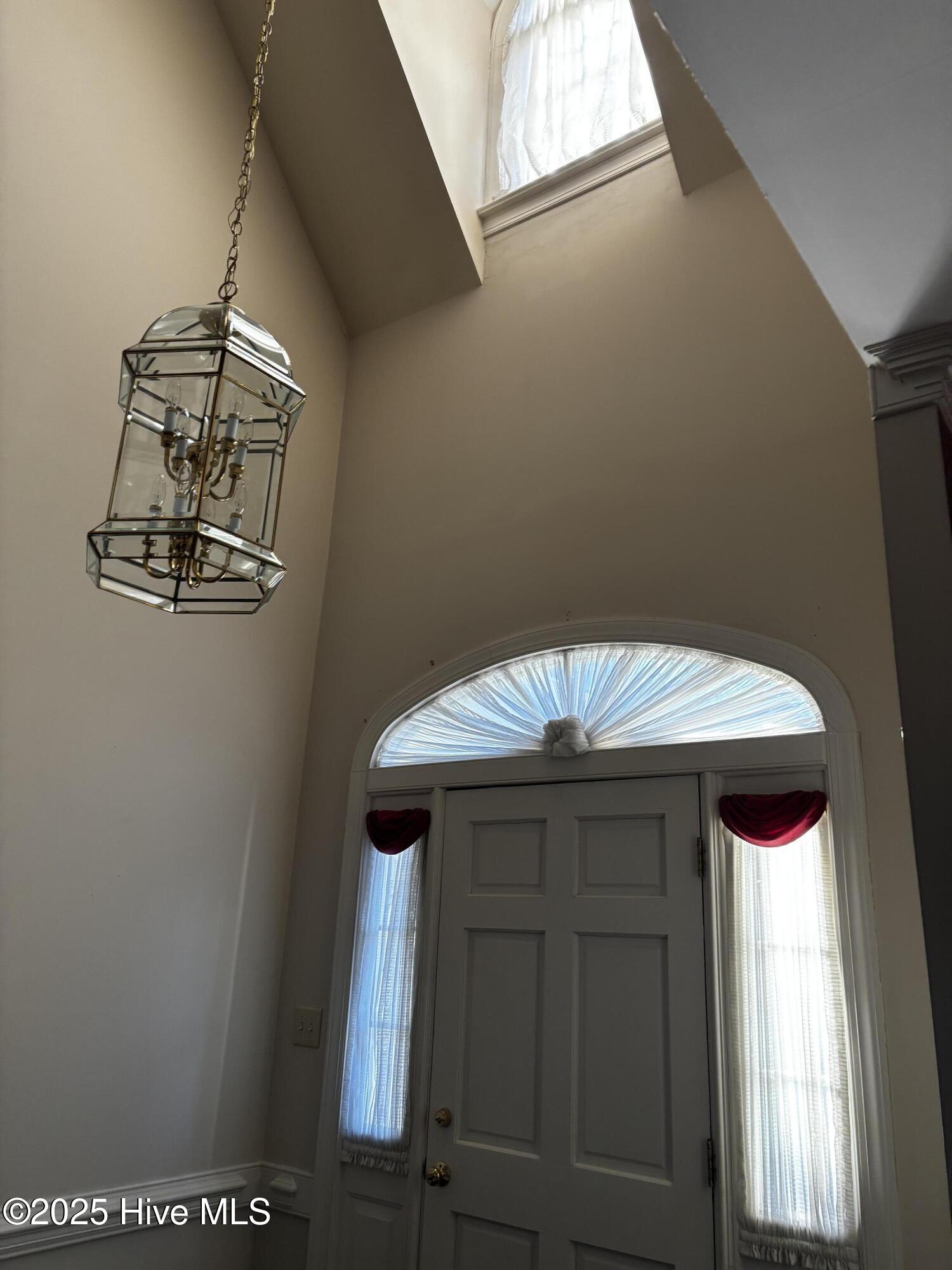 1733 Sparrow Hawk Lane