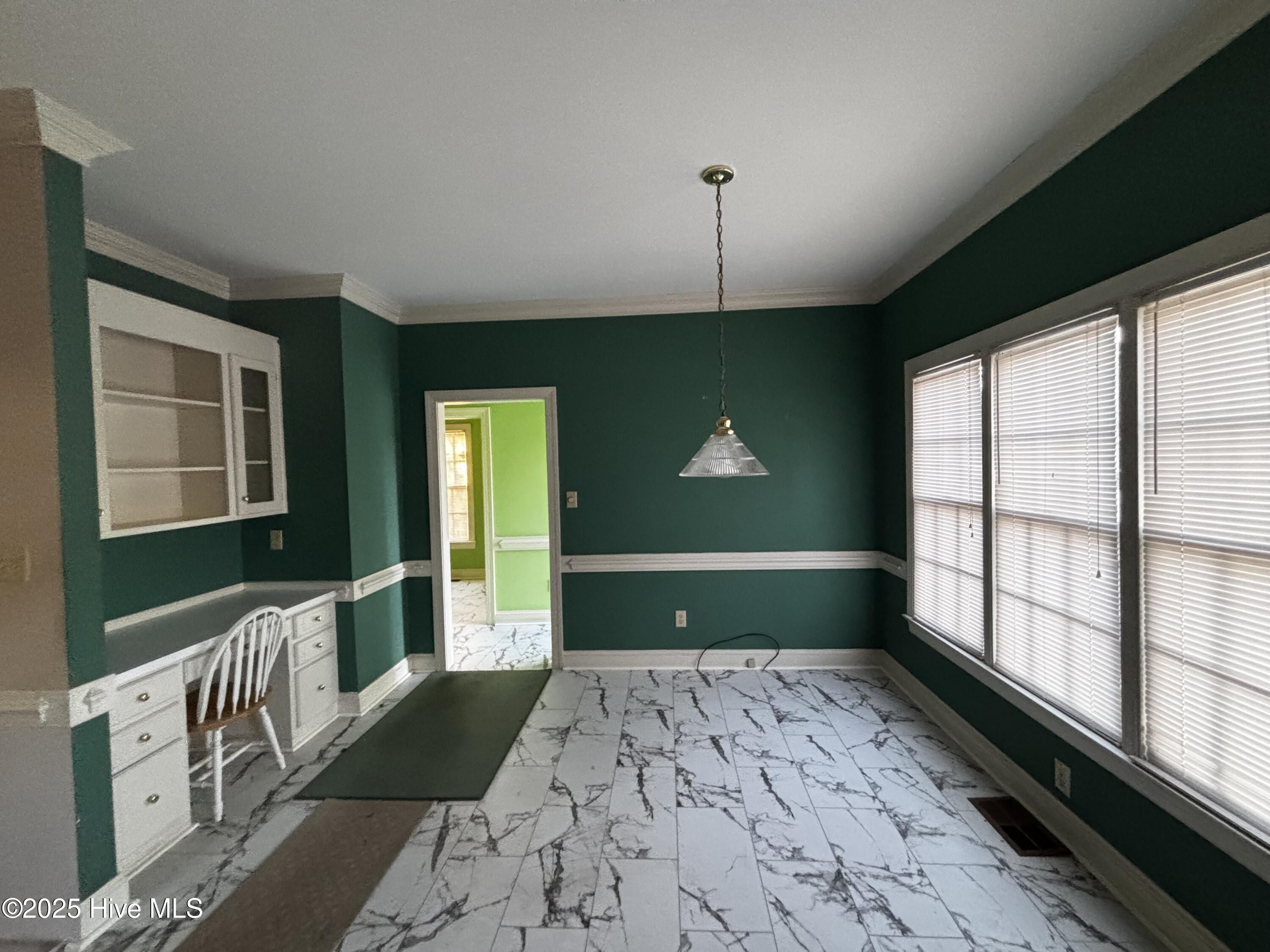 1733 Sparrow Hawk Lane