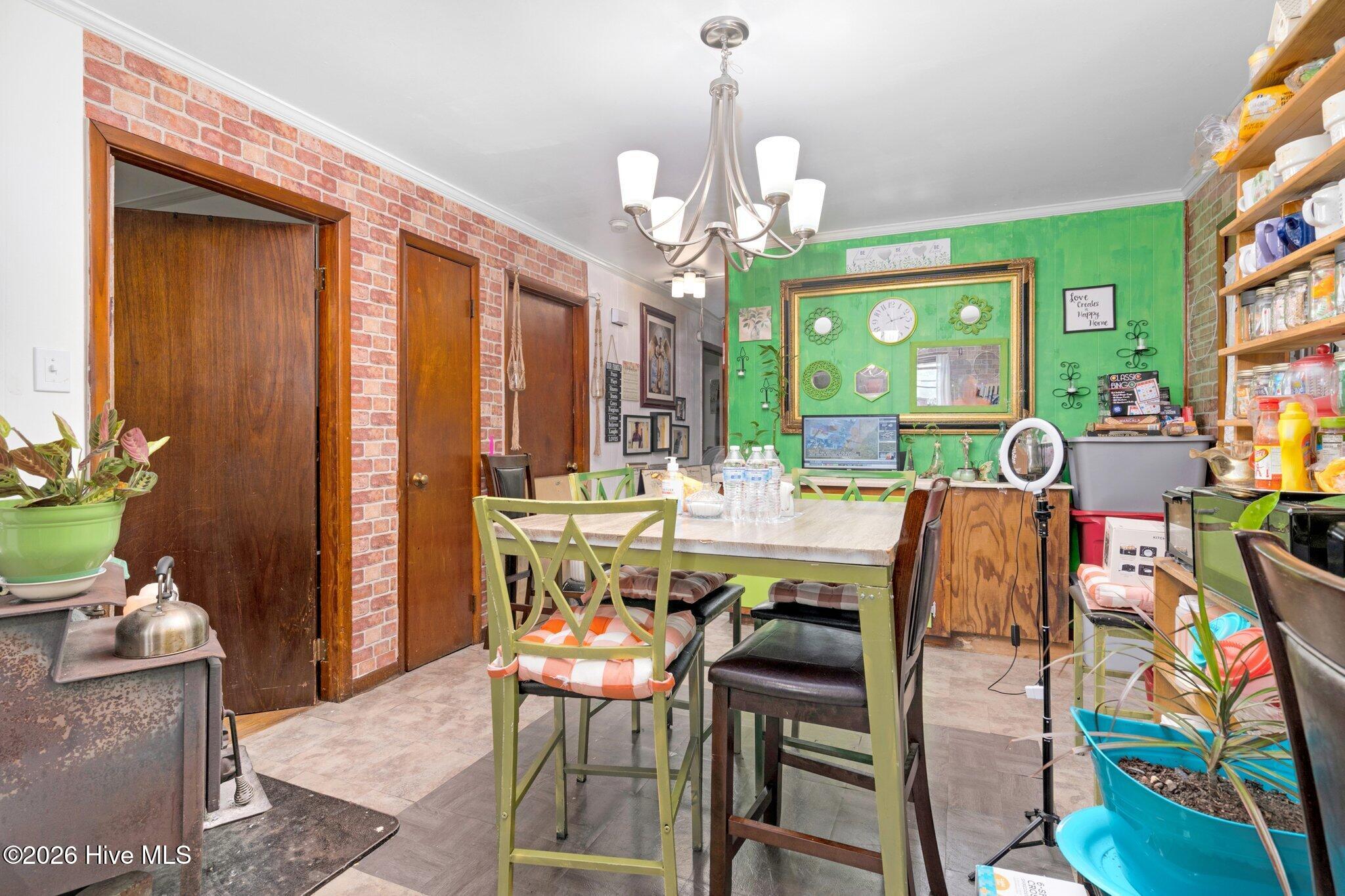 209 SE Railroad Street