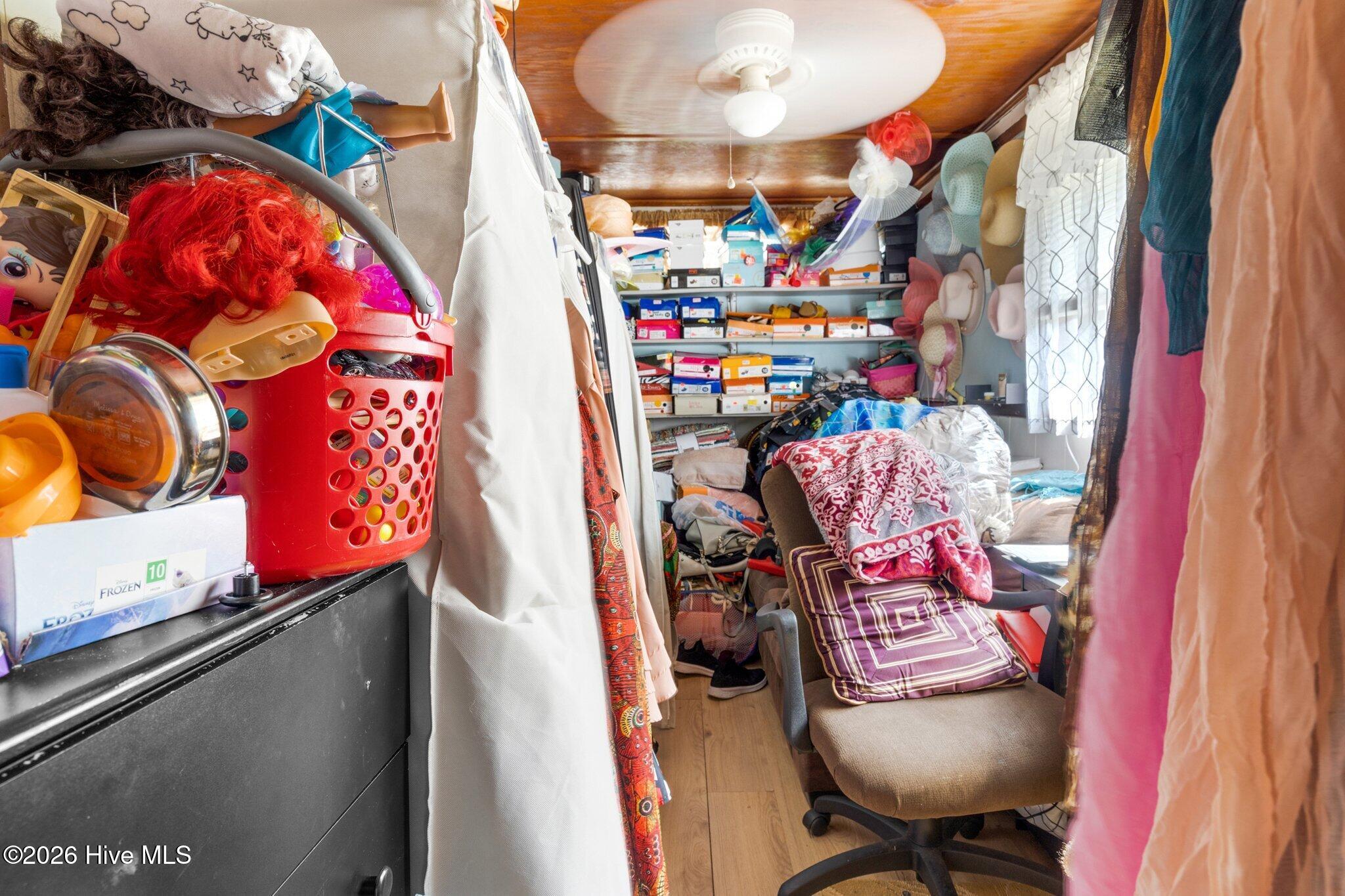 209 SE Railroad Street