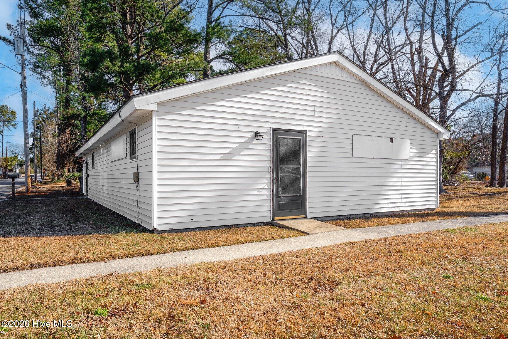 323 Trevathan Street