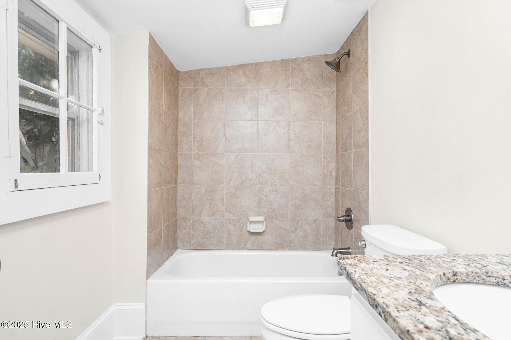 605 Saint David Street