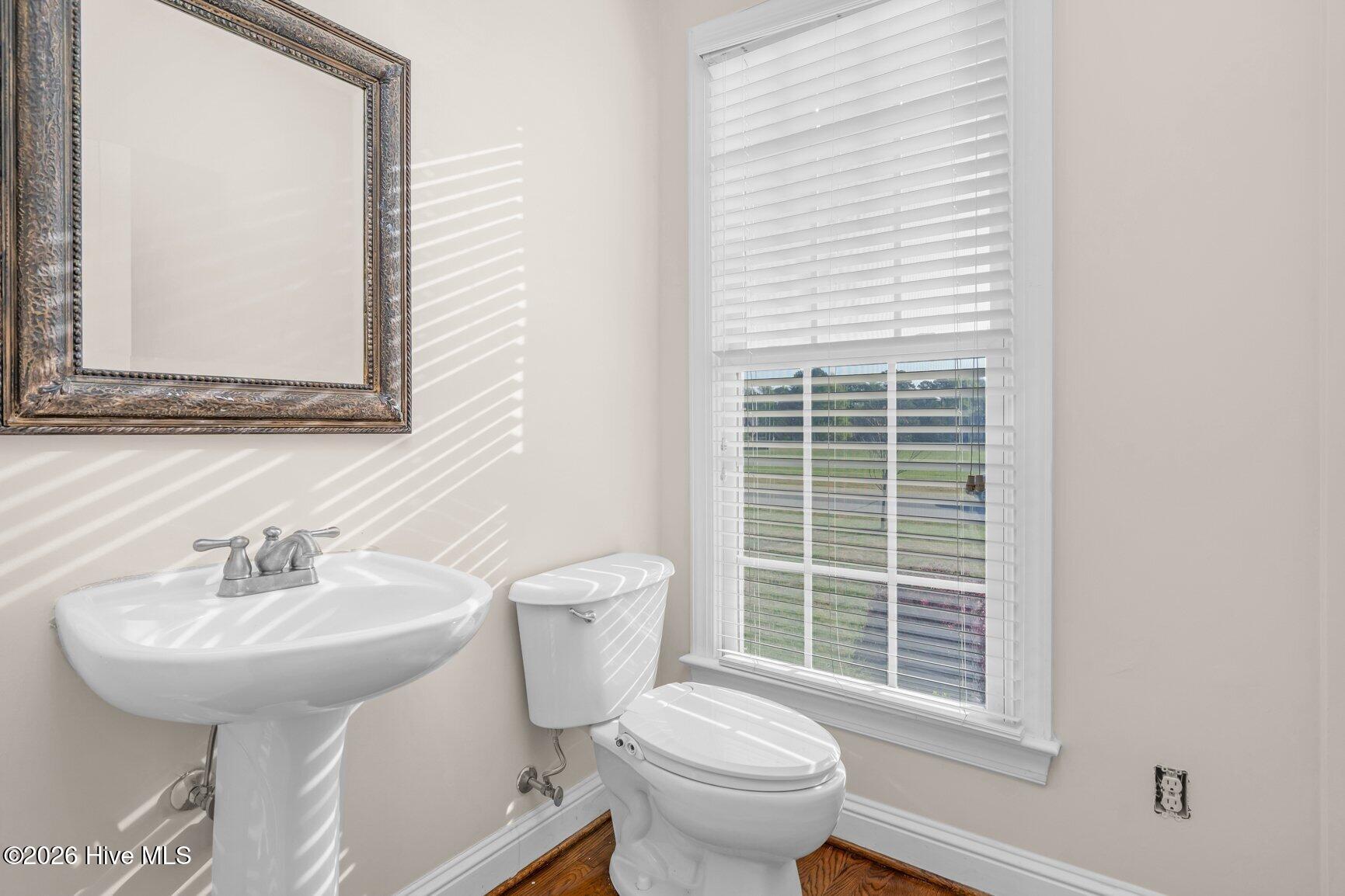 642 Chimney Hill Way