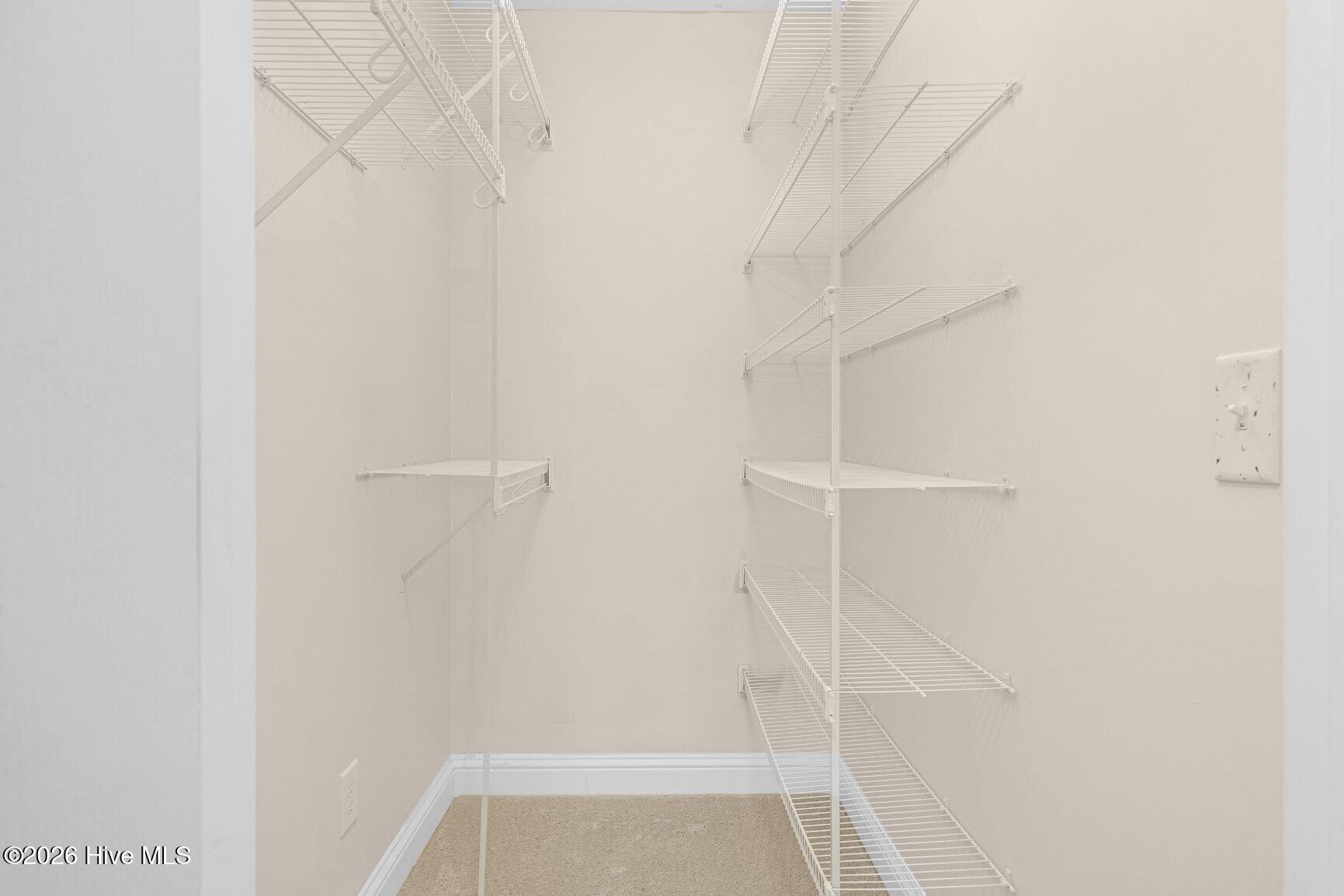 642 Chimney Hill Way