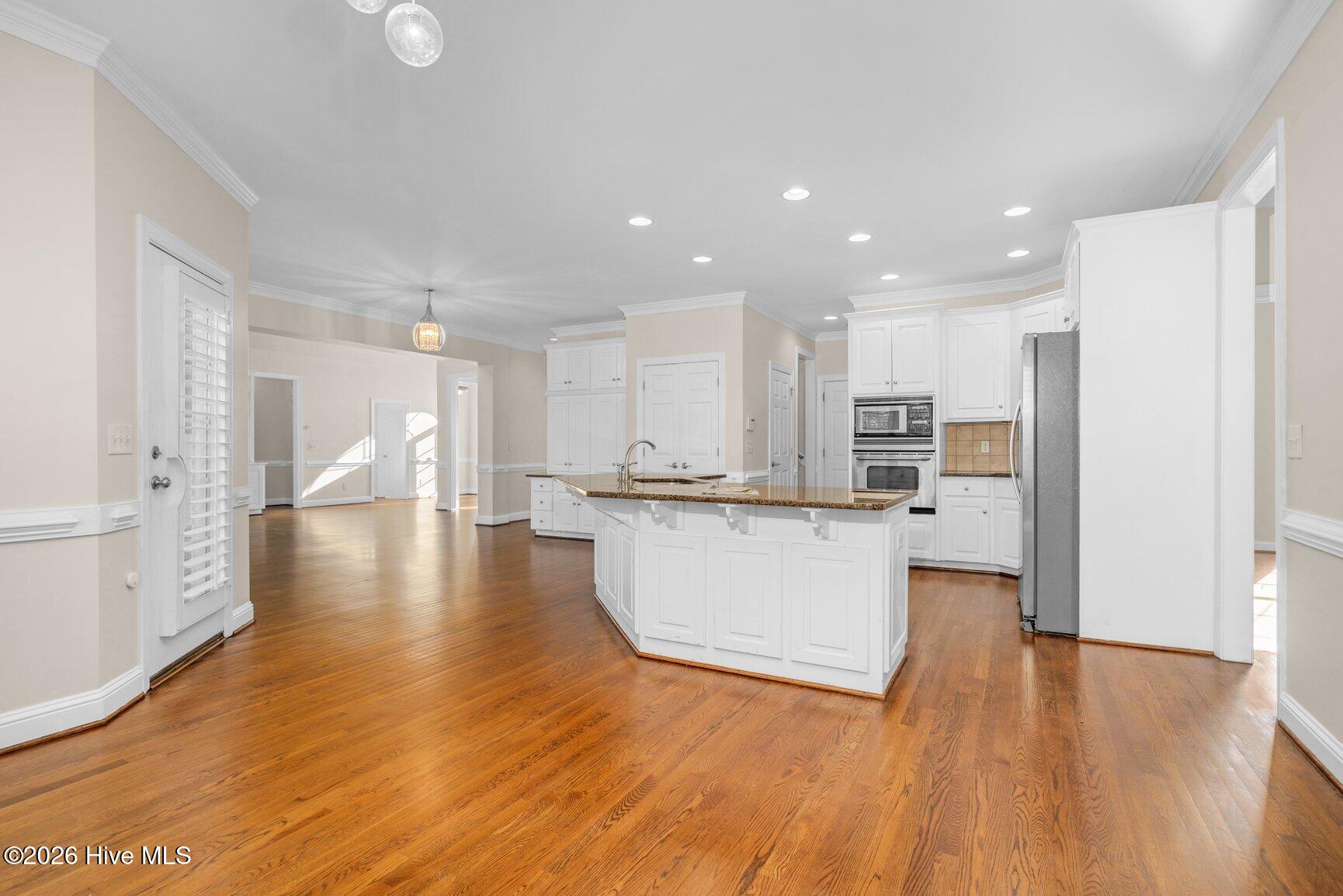 642 Chimney Hill Way