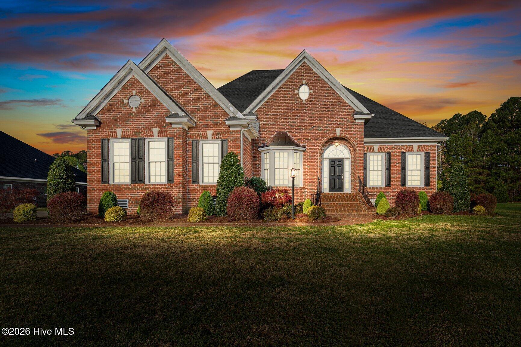 642 Chimney Hill Way