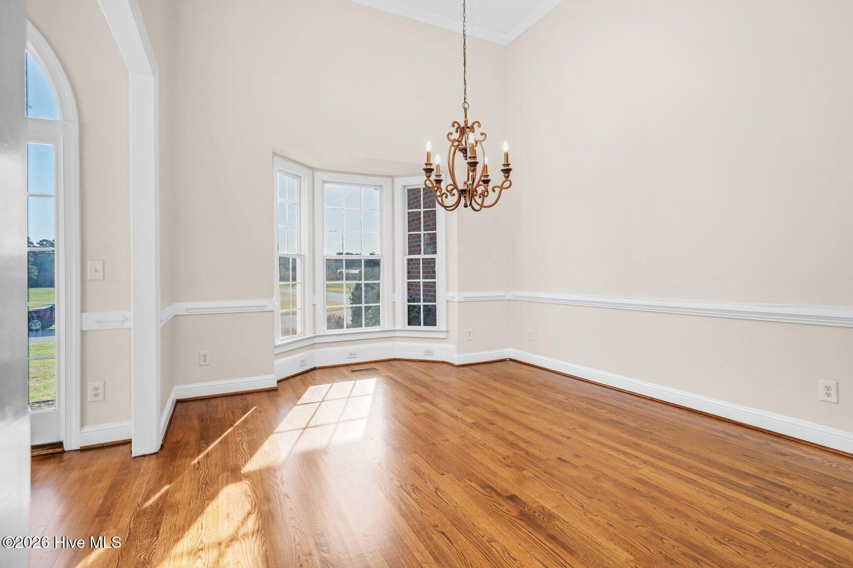 642 Chimney Hill Way