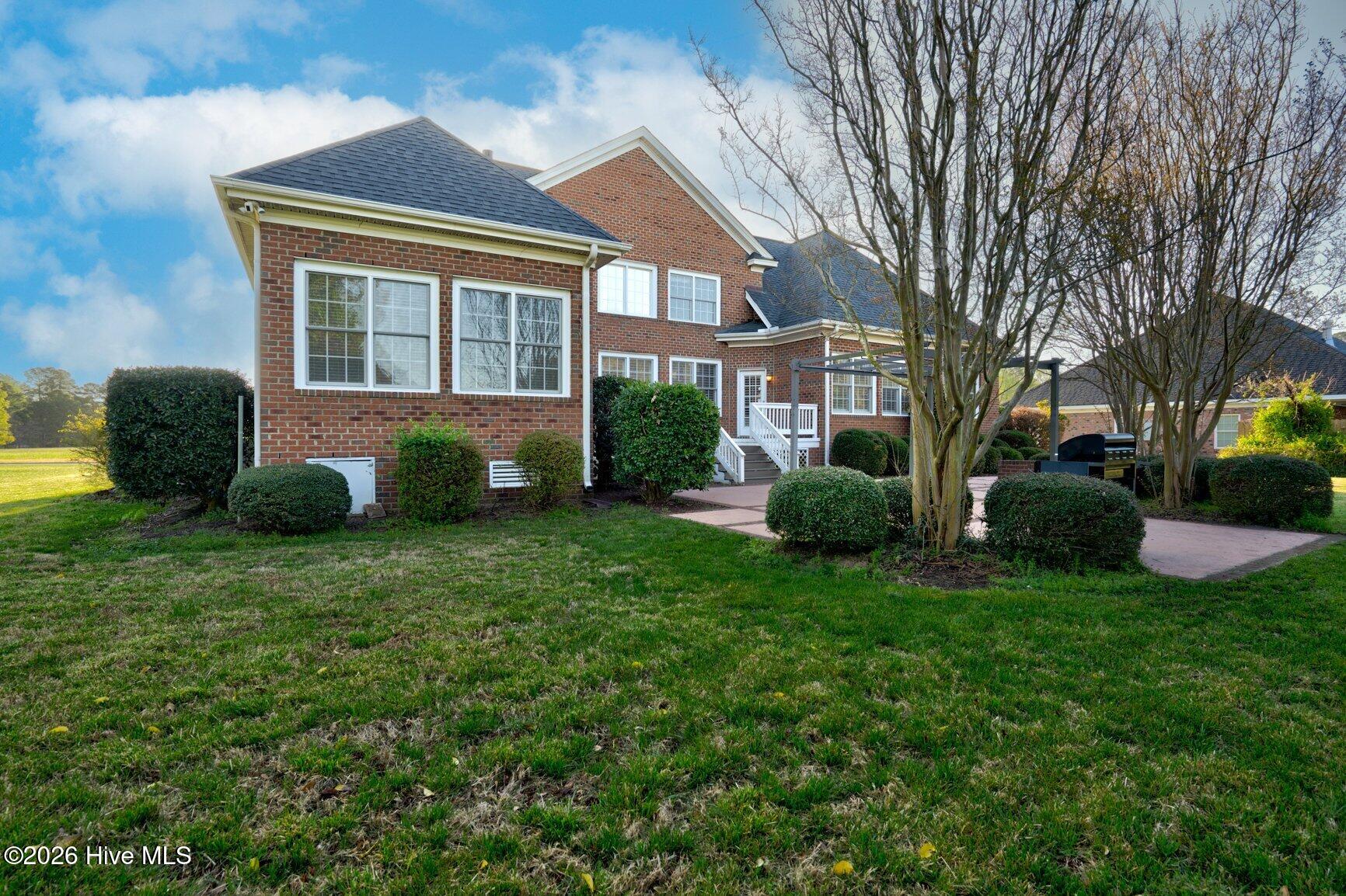 642 Chimney Hill Way