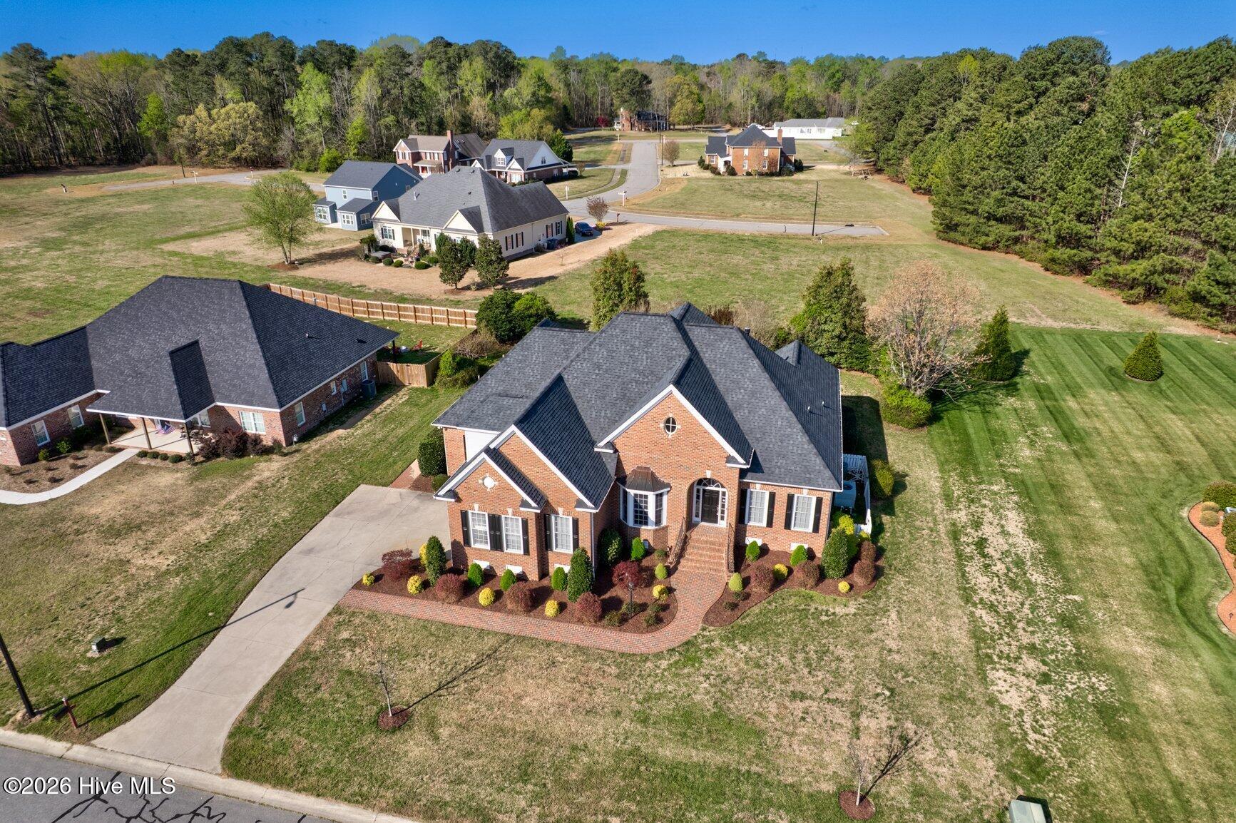 642 Chimney Hill Way
