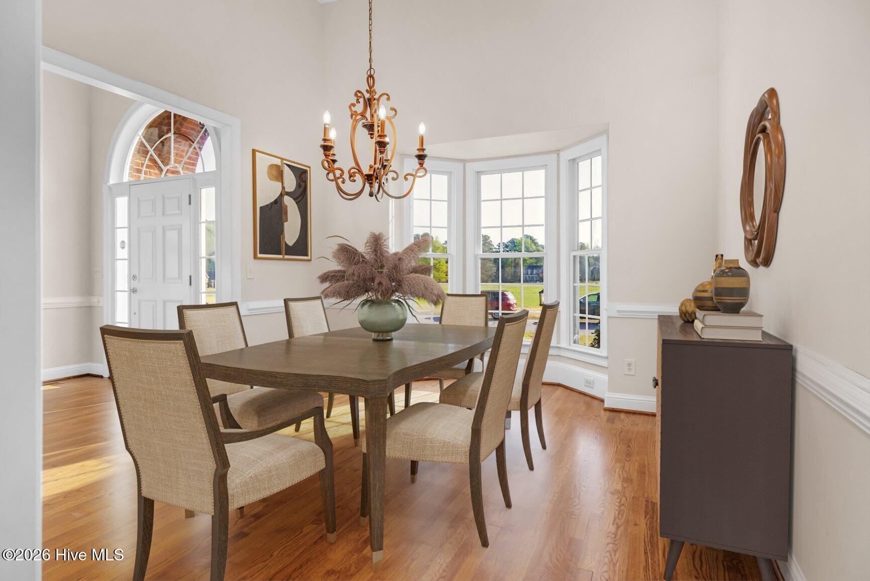 642 Chimney Hill Way